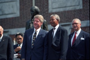 Mandela-and-Clinton-300x200